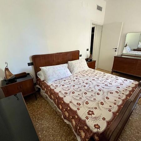 Casa Gerry, A Due Passi Dal Mare Leilighet Savona Eksteriør bilde