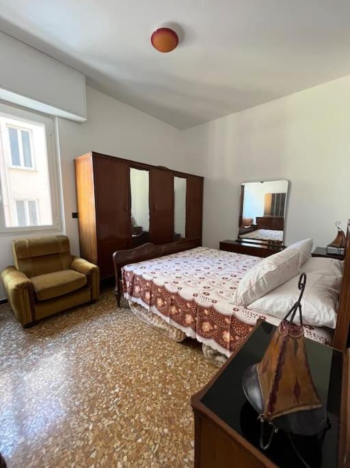 Casa Gerry, A Due Passi Dal Mare Leilighet Savona Eksteriør bilde